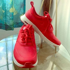 Red Nike Air Max Female Sneakers